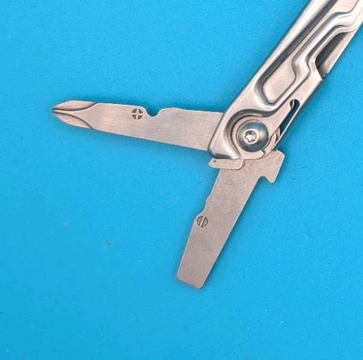 Leatherman Bolster 13 Tool Stainless Steel Multi-Tool! With Sheath!