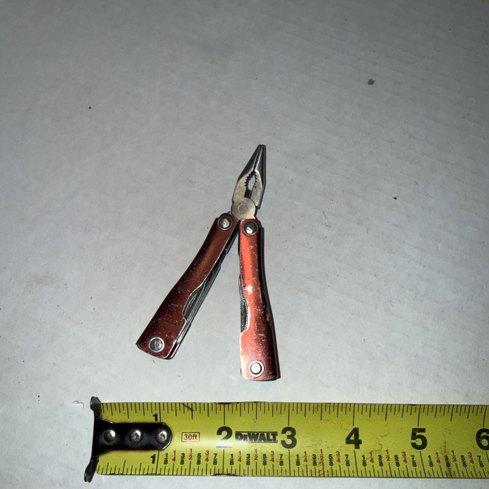Multi Tool Lot Of 7 Small to medium size UST Ozark Trail Trim Sheffield Rusty !!