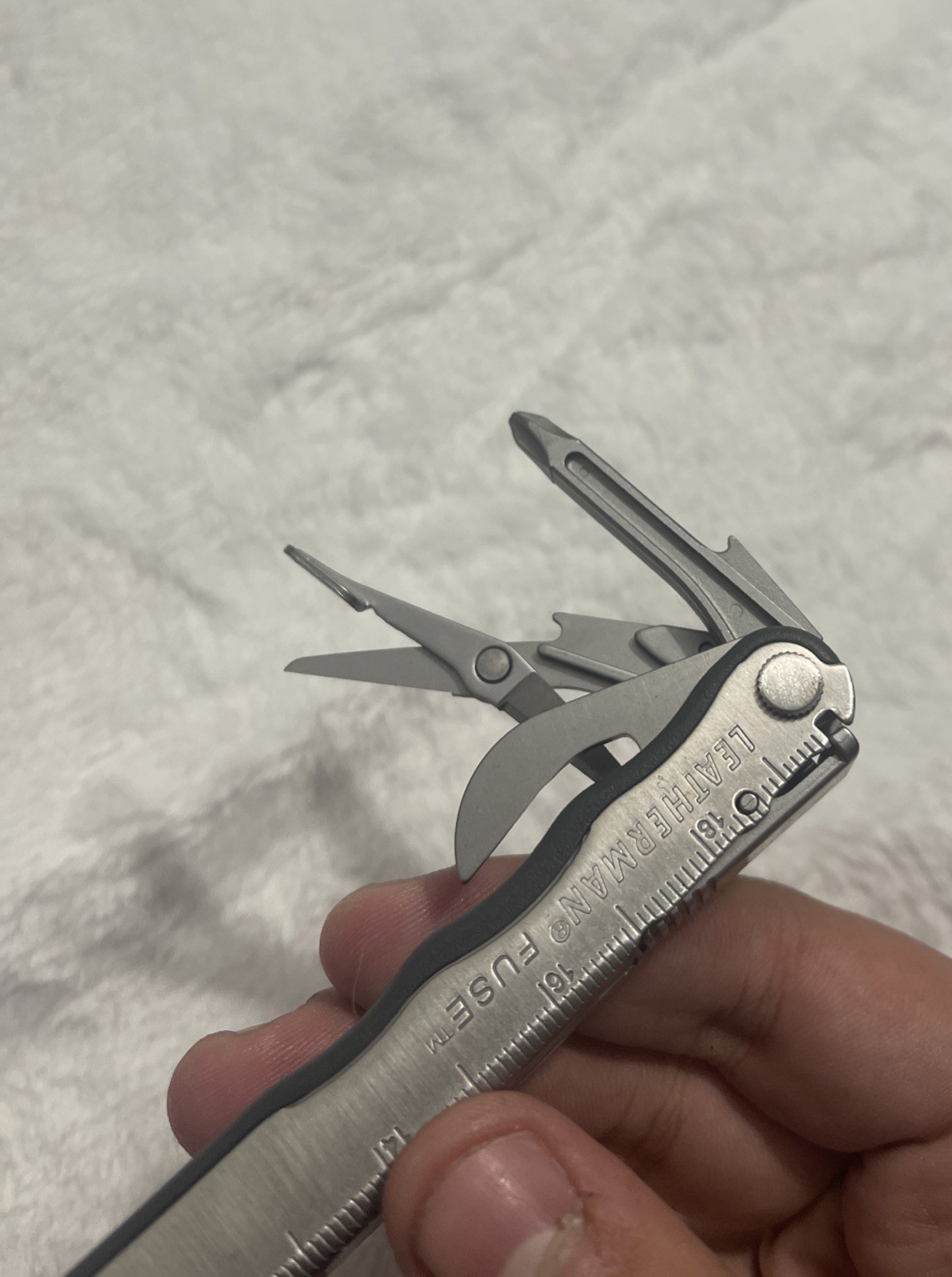 LEATHERMAN FUSE MULTI TOOL PLIERS KNIFE W/ SCISSORS & SCREWDRIVERS