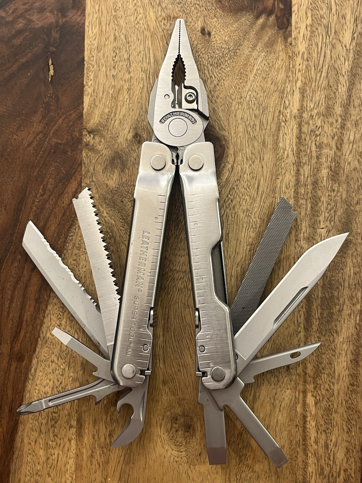 Leatherman Super Tool 300 Multitool SUPER NICE!! w/Sheath