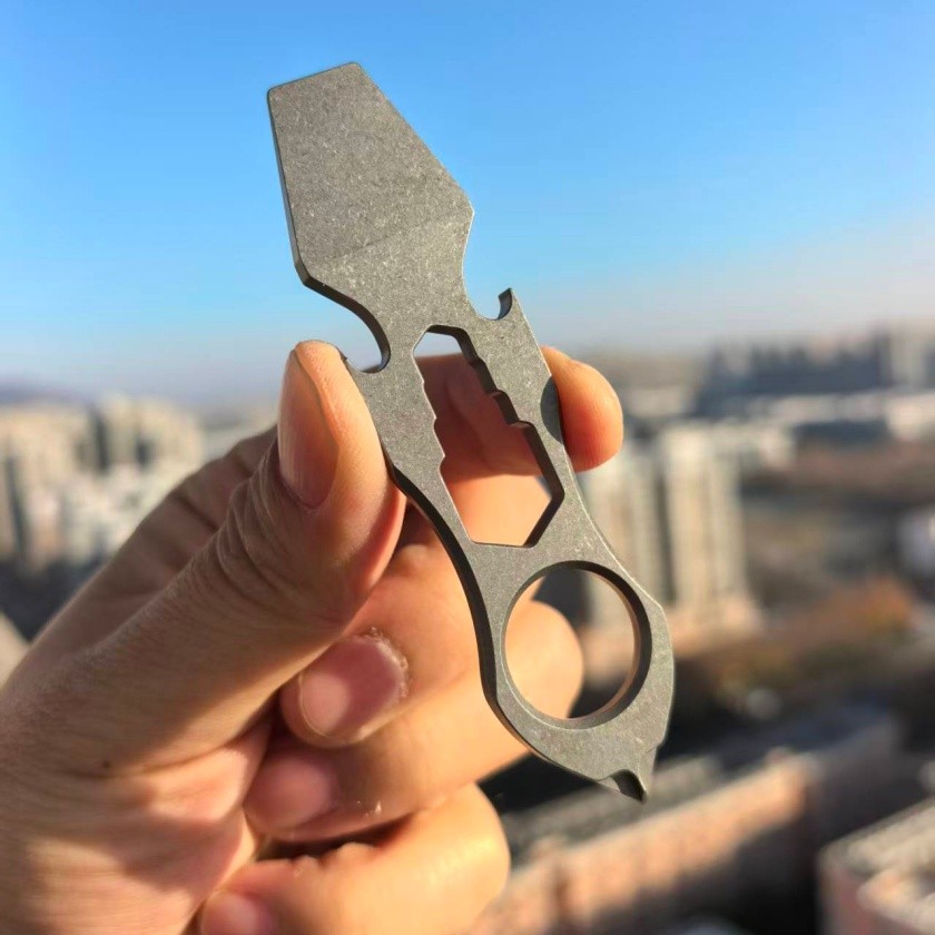 Titanium Alloy Finger Pry Bar 9.8cm Multi Tool Wrench Nail Puller