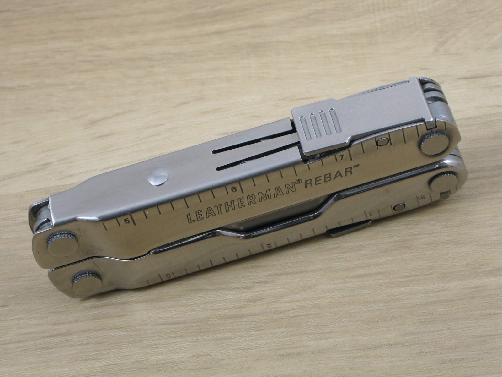 Leatherman REBAR Multi-Tool, Knife, Stainless, w/Nylon Sheath, USA – Excellent