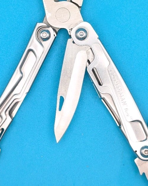 Leatherman Rev 3.8″ Multi-Tool, Stainless!