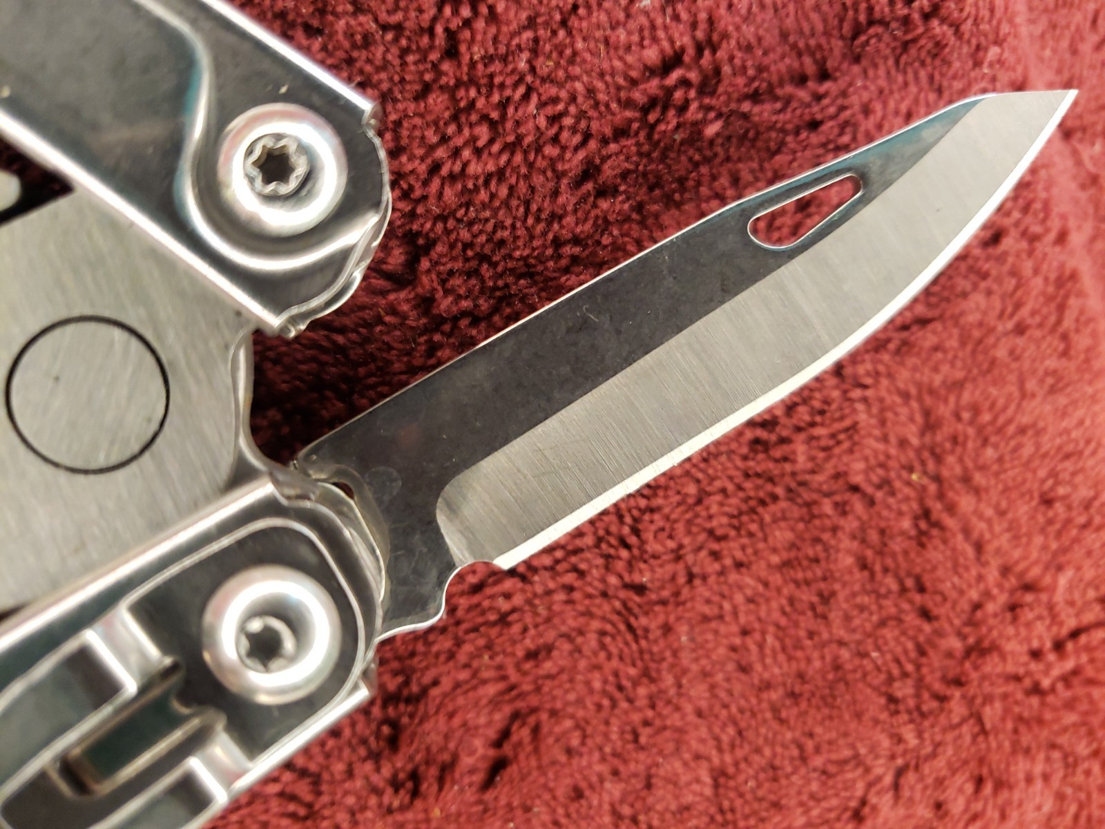 Leatherman Rev Multi Tool Knife Pliers Earlytrade print