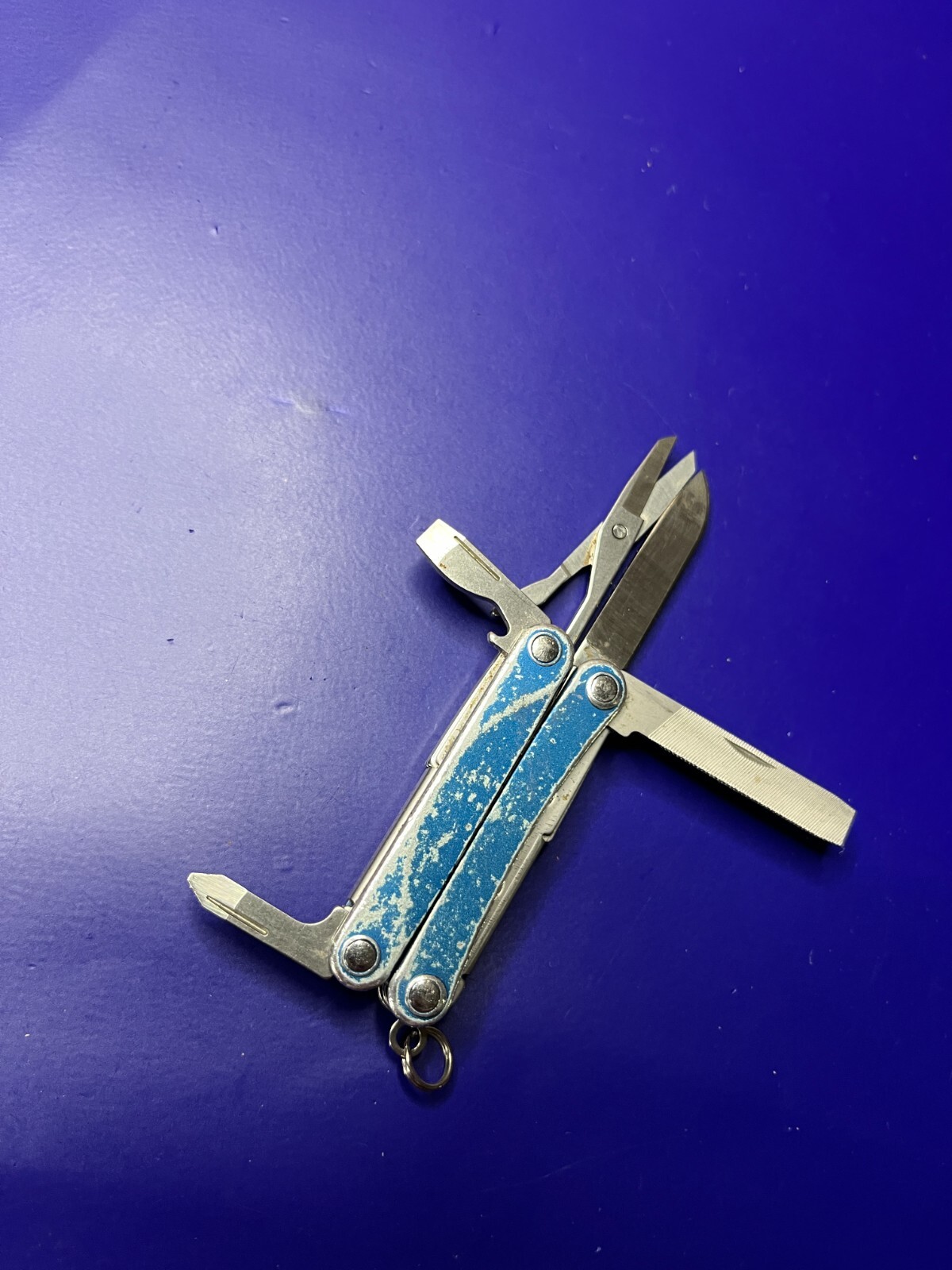 Leatherman Squirt PS4 Multi Tool, Knife, Pliers – Blue