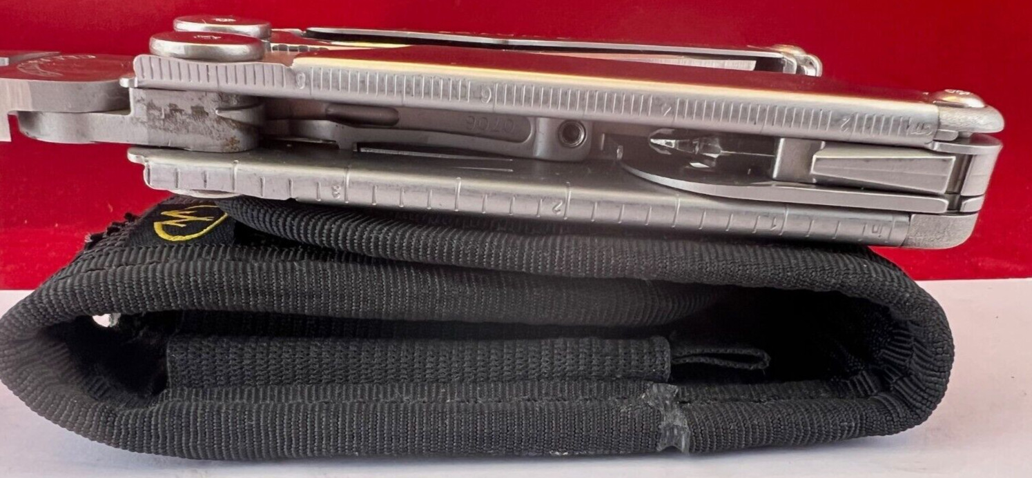 Leatherman Wave Multi Tool Pocket Knife Pliers