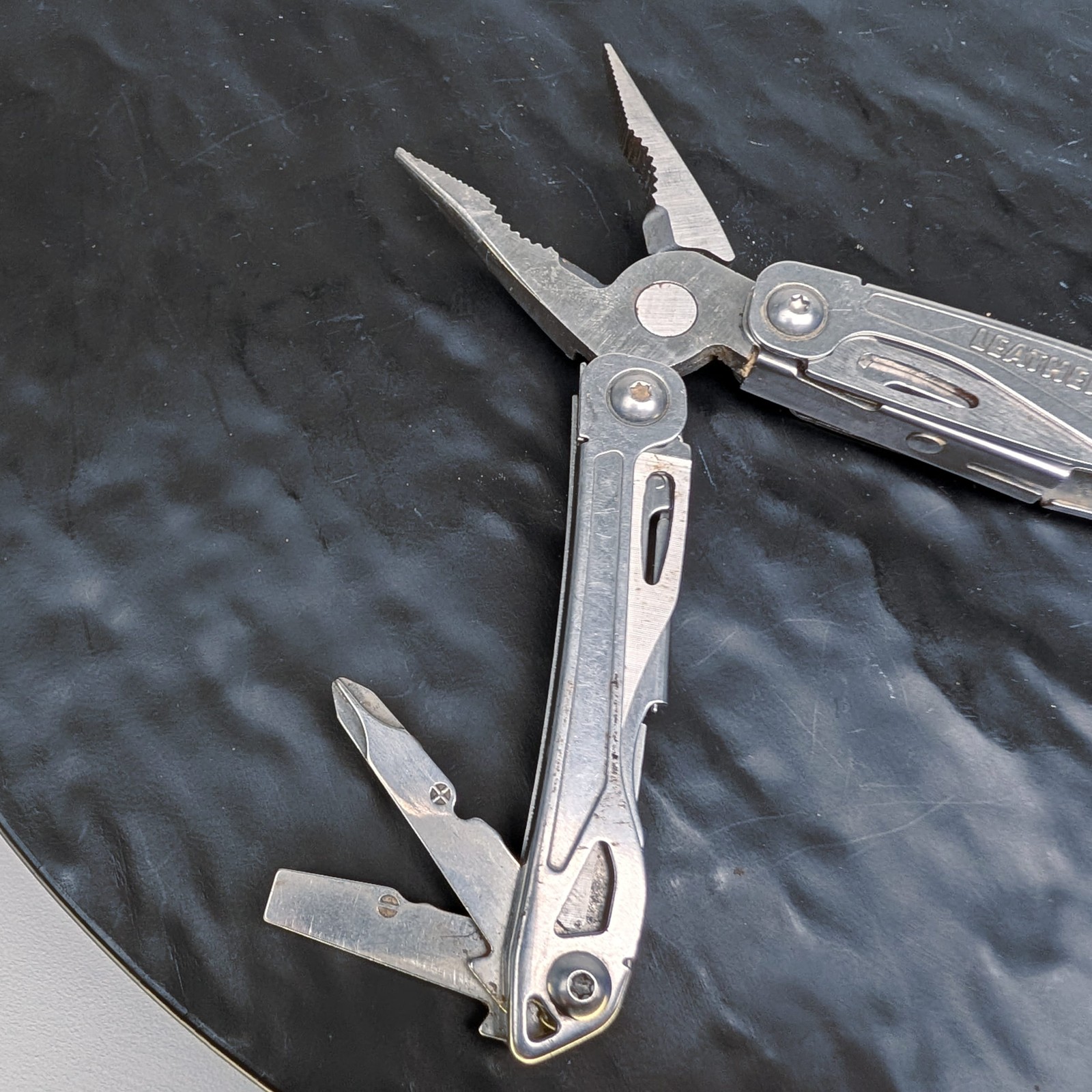 Leatherman Sidekick Multi-Tool Pliers+Belt Clip Date Code 0319 March 2019🔧