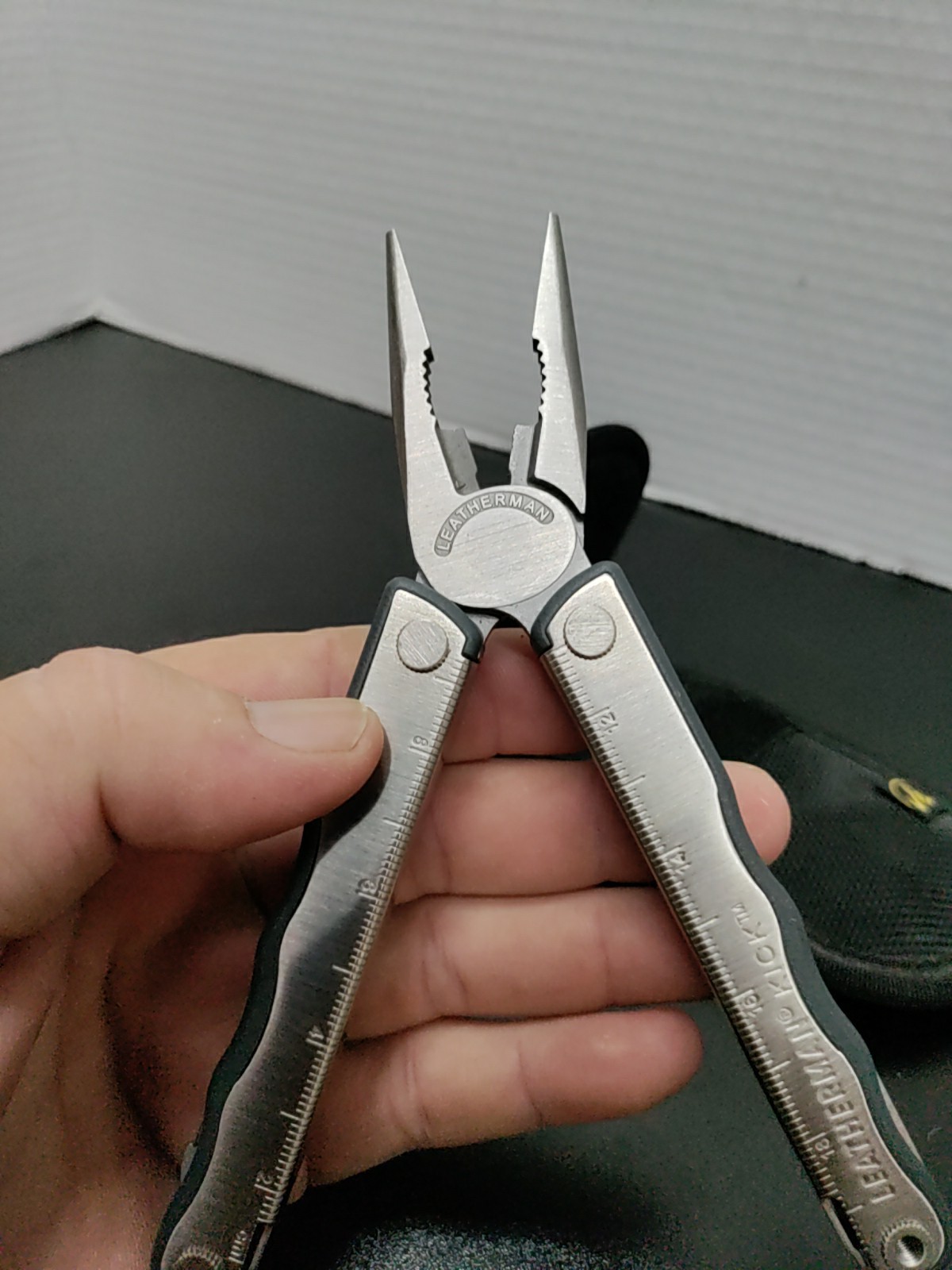 Leatherman Kick MultiTool With Leather Carrying Case