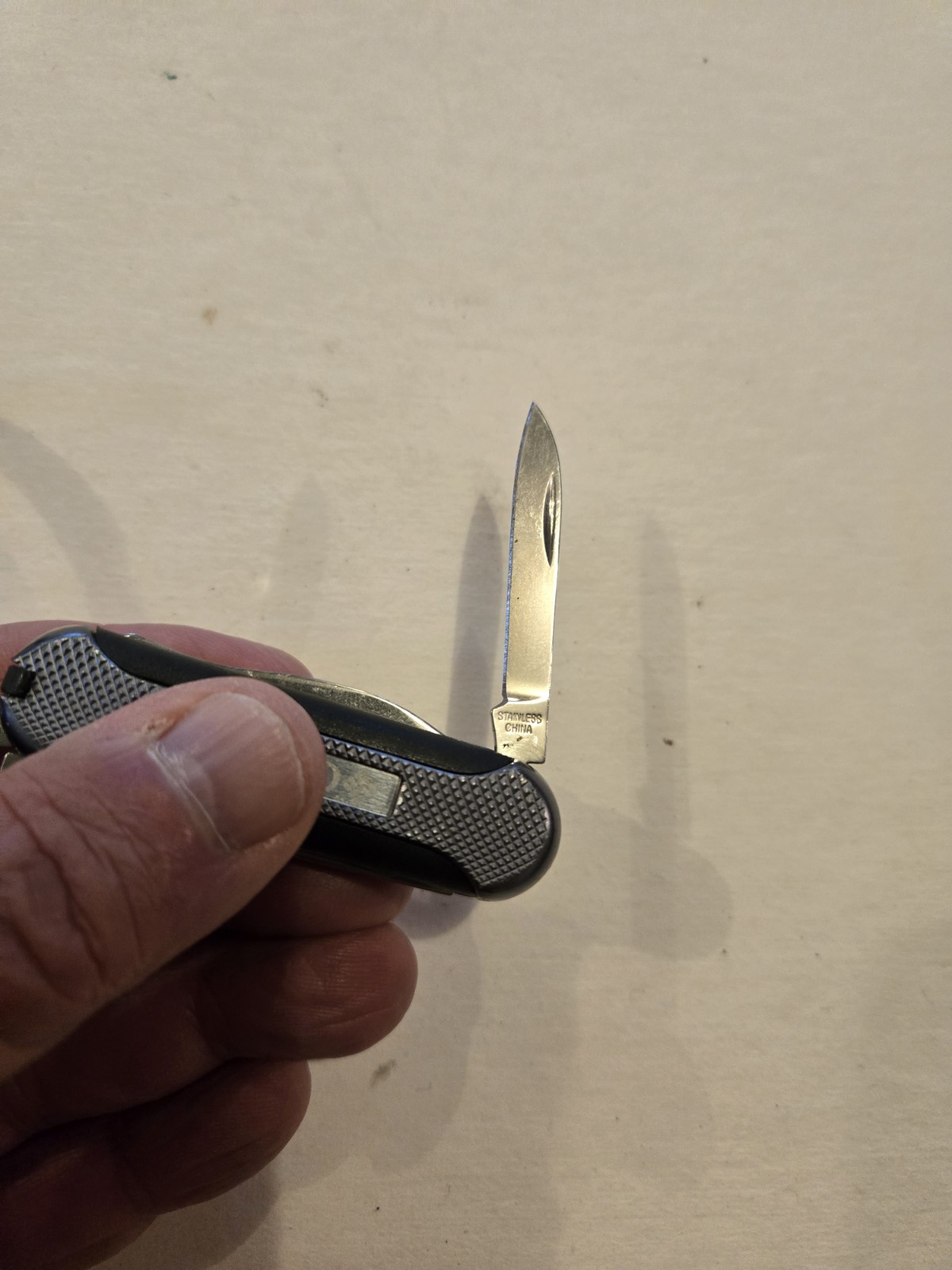 Columbia Sportswear Company Black 10-Function Pocket Tool w/ LED Light