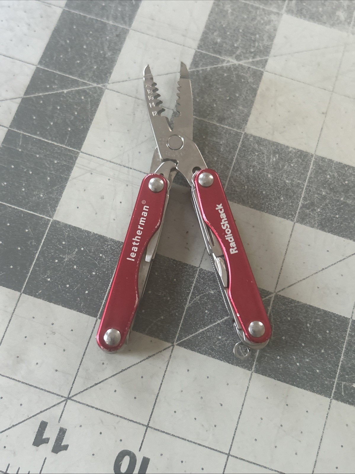 Leatherman Squirt E4 USA Radio Shack Limited Edition Rare