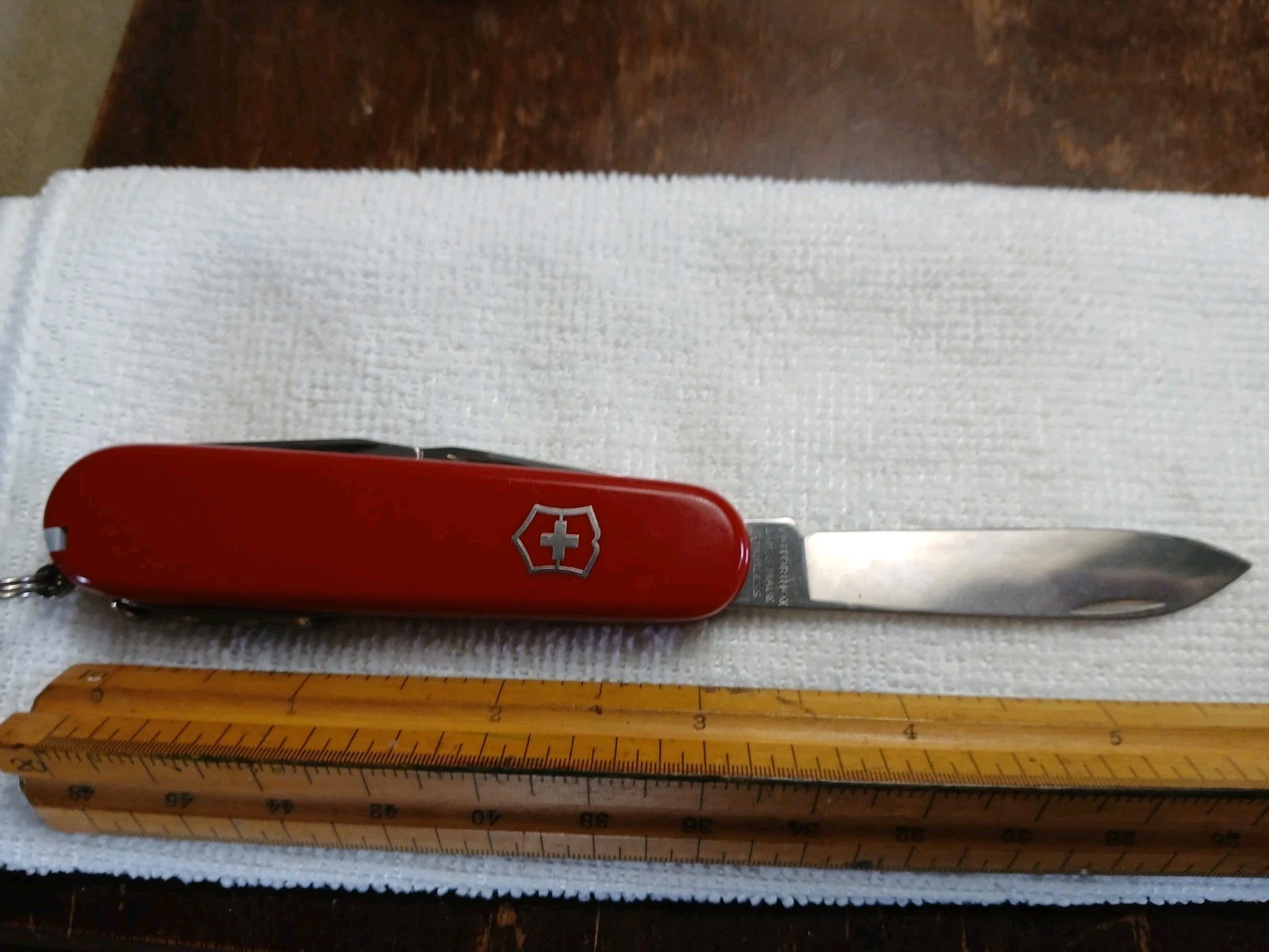 Victorinox Swiss Army Knife Red 6-Tool Multi-Tool Keyring Corkscrew Openers
