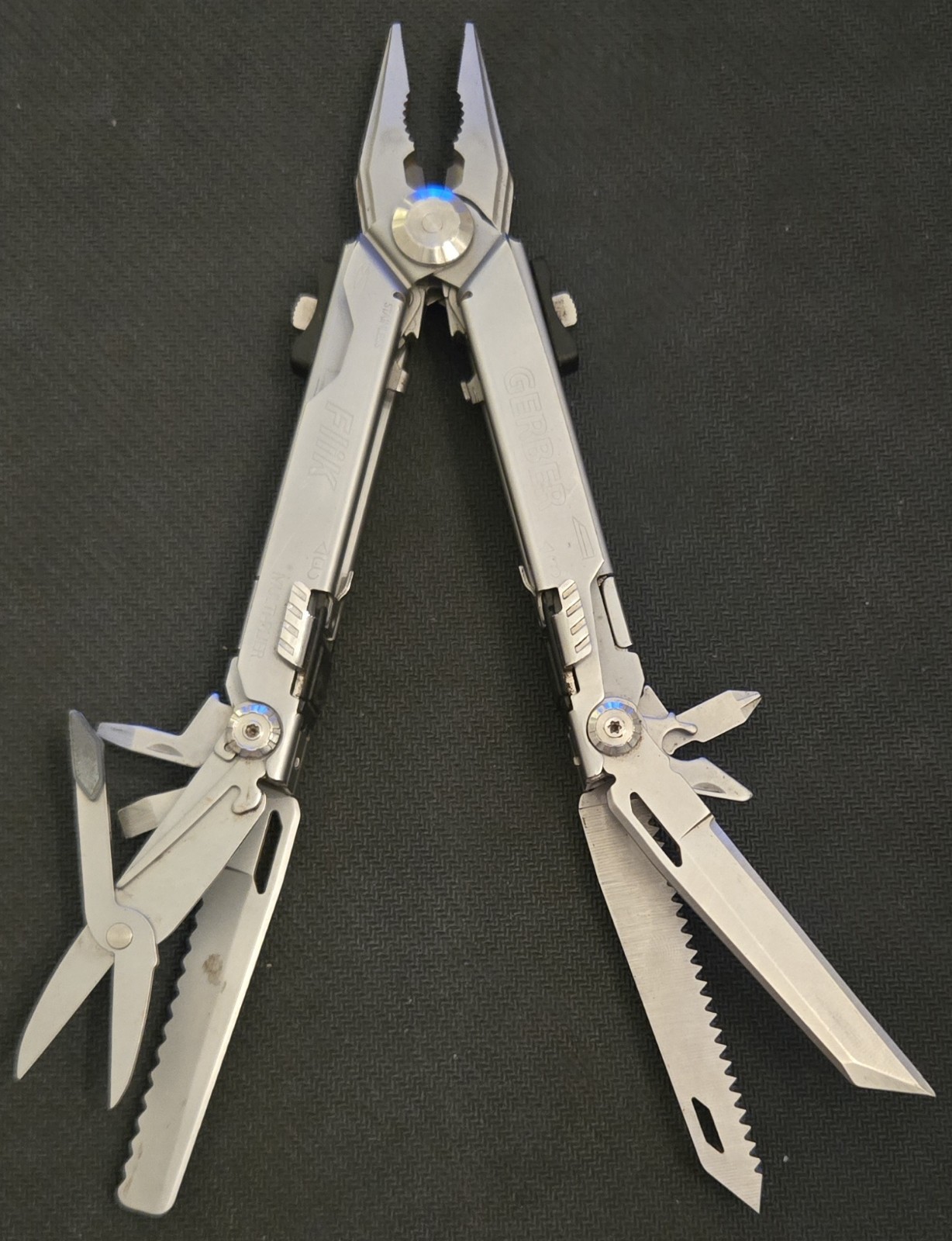 Gerber FLIK Fishrman MultiPlier Multitool With Sheath Good Condition