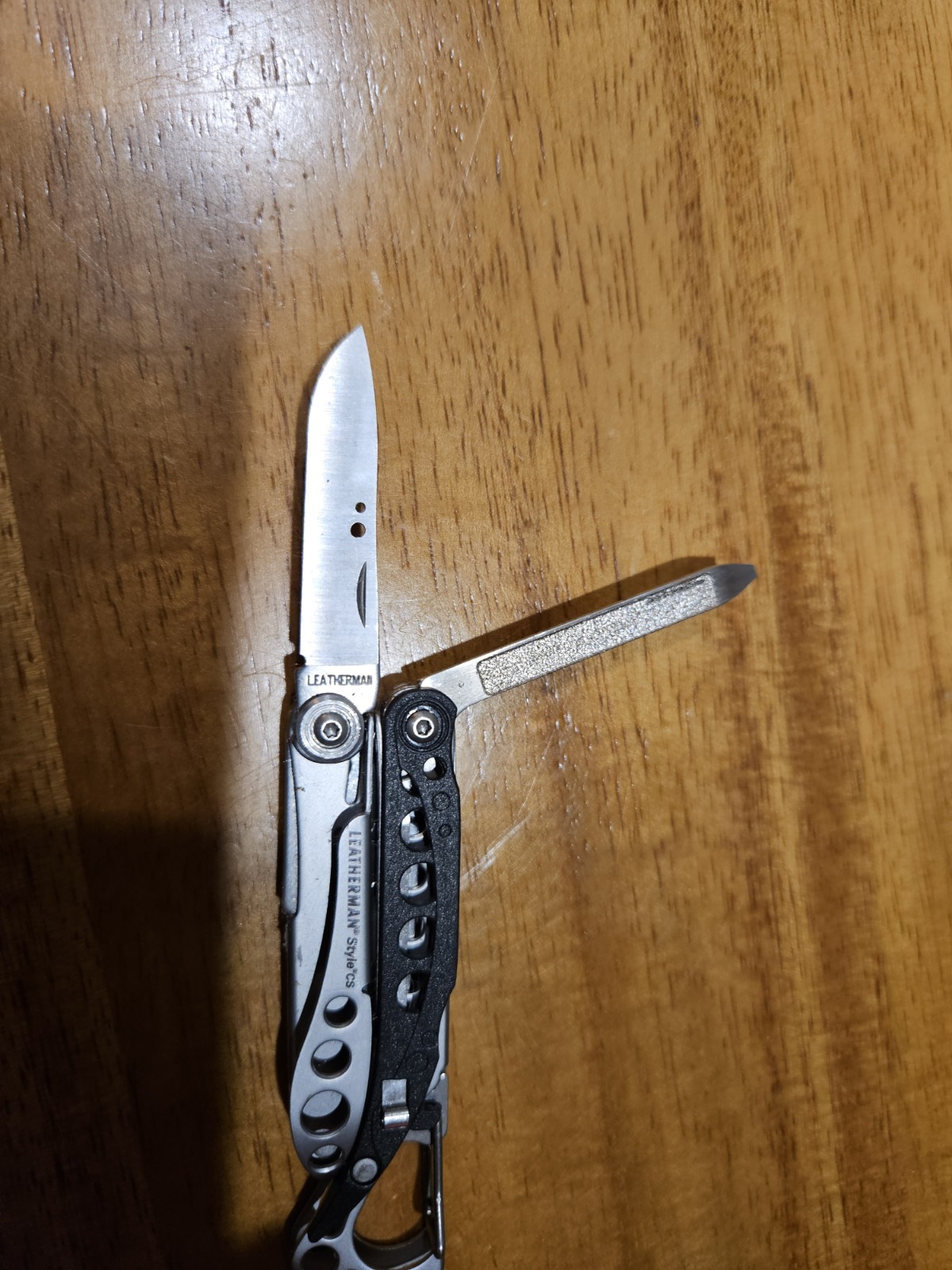 Leatherman Style cs