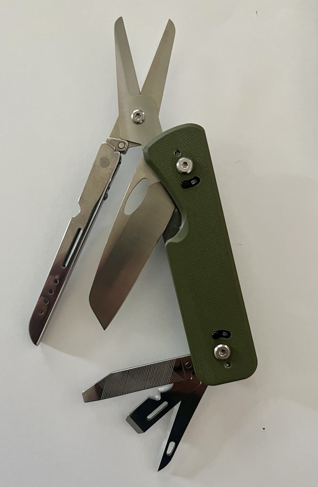 Roxon Flex Shears – Signature Flex System with extra blades and implements