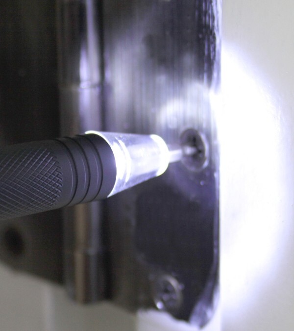 CleverTAC LED ToolPen – Tactical LED Bit Driver – 6 bits – Super Bright – EDC