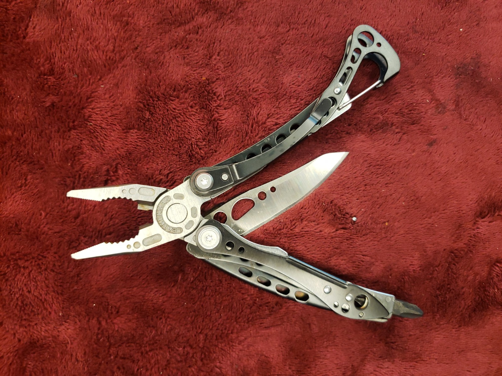 🔪🔪🔪 Leatherman Skeletool CX Multi-Tool Pliers Knife