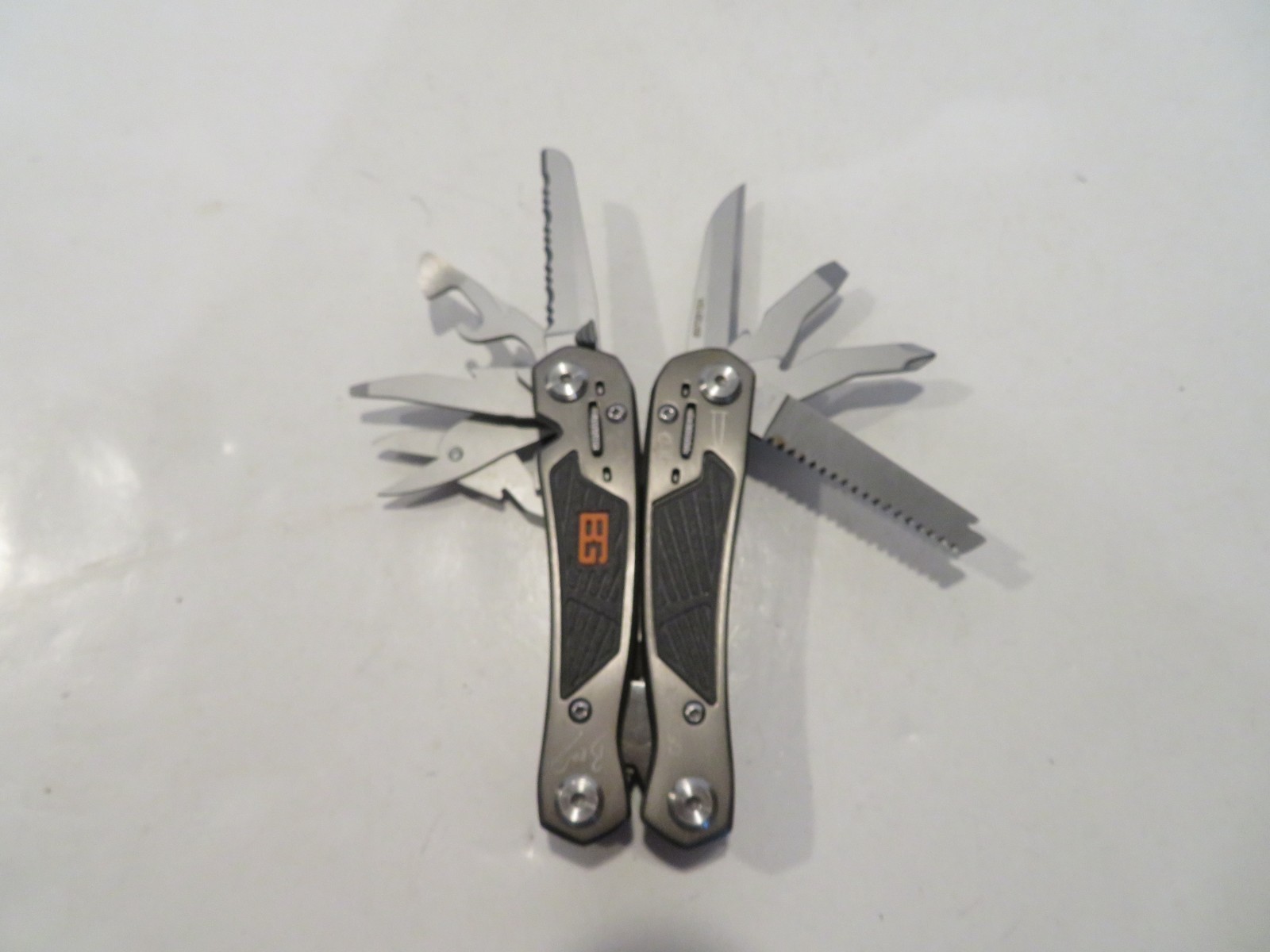 Gerber Bear Grylls Ultimate Multi-Tool & Case Model No. 8970815A