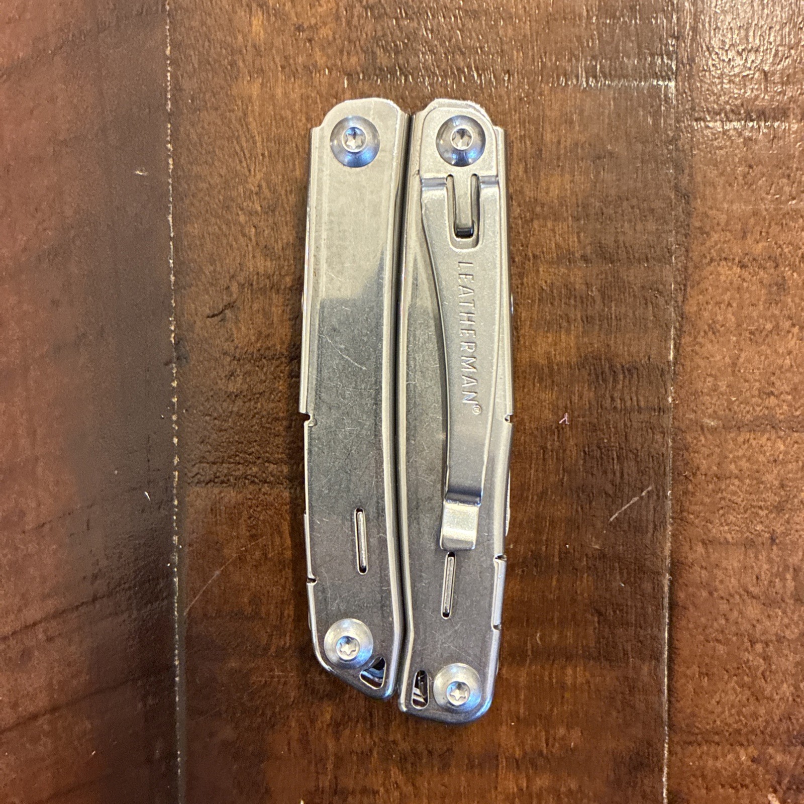 Leatherman Wingman 14 Tools Multi-Tool – Stainless Steel – Excellent