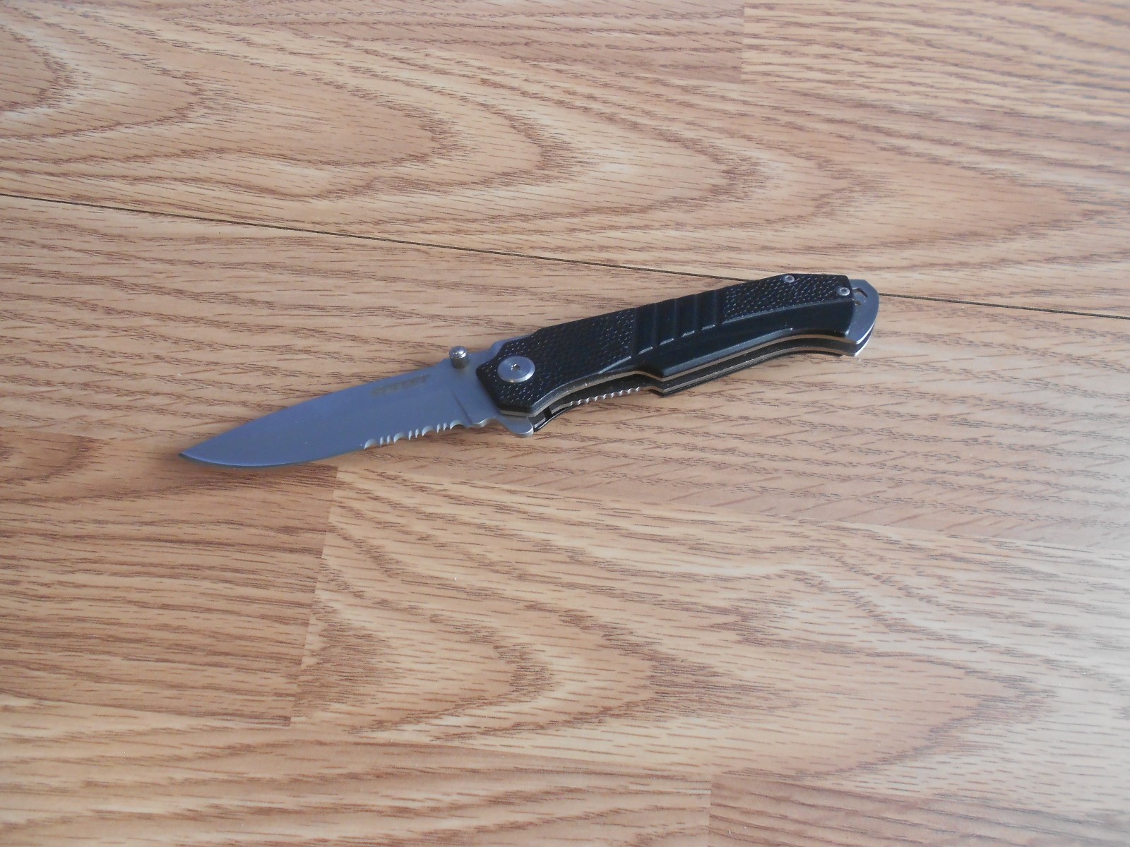 BULLET POCKET KNIFE 7 3/4″ OPEN 3 1/4″ SERRATED BLADE 4 1/2″ CLOSED STAINLESS