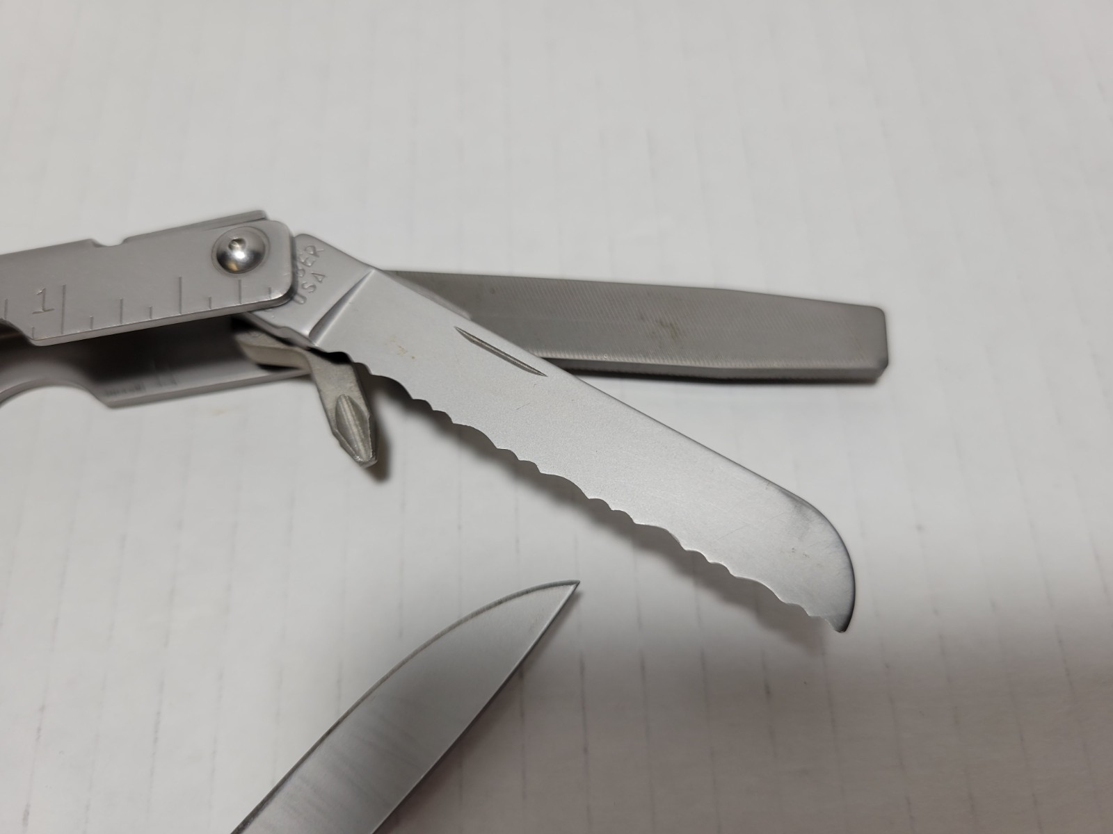 Vintage Gerber Multi Plier Tool Patent 5142721/5142844 with Sheath USA