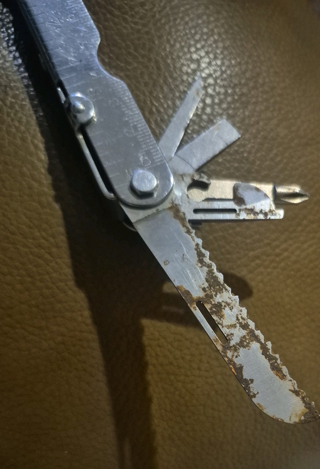 SOG USA PowerLock Stainless Steel Multi Tool Knife Pliers