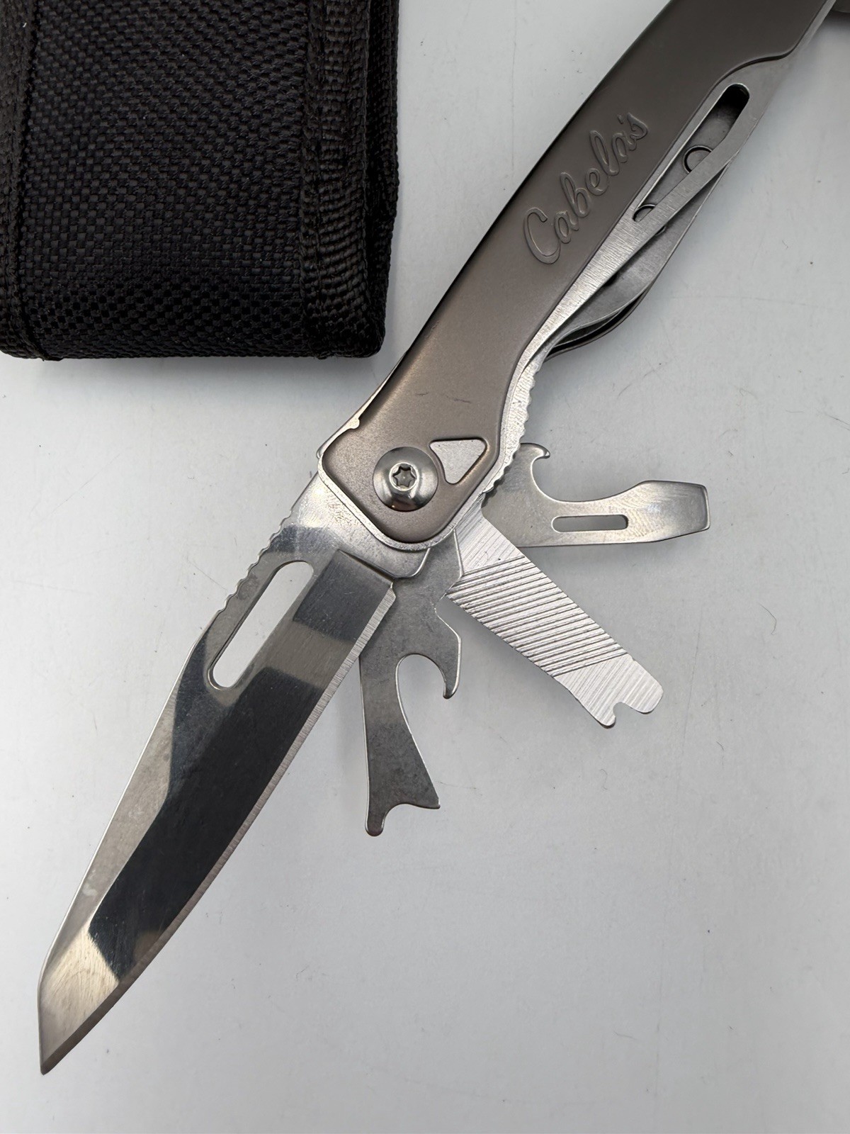 Cabelas Multi Tool Leathernan Excellent Condition Free Shipping