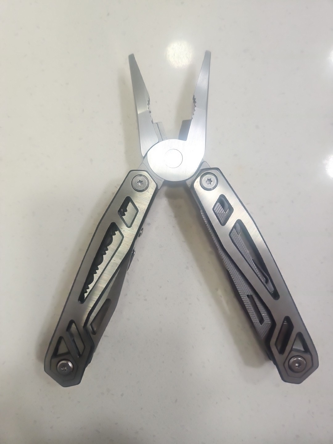 Mossy Oak 19-in-1 Stainless Steel Folding Pocket Survival Multi-Tool