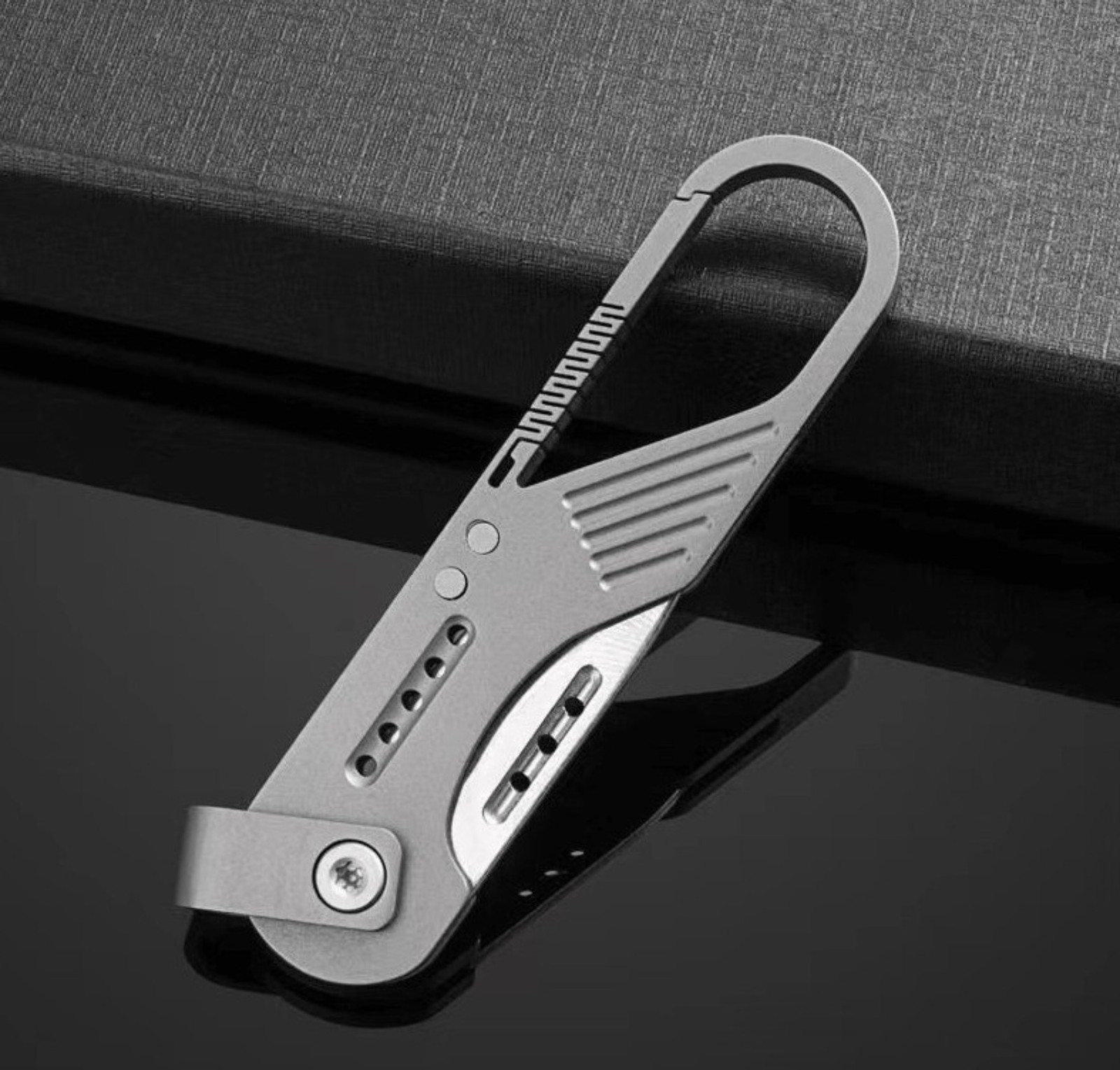 Outdoor Titanium Alloy Keychain Folding Knife Portable Hiking Camping EDC Tool