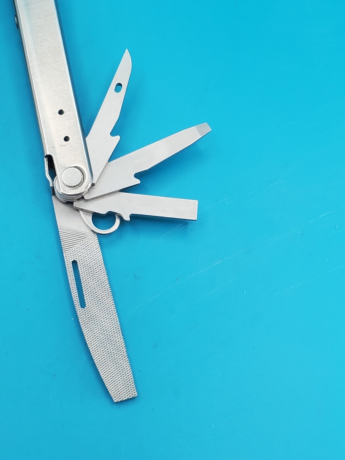 LEATHERMAN Bond Multitool, Stainless Steel Everyday Tool!