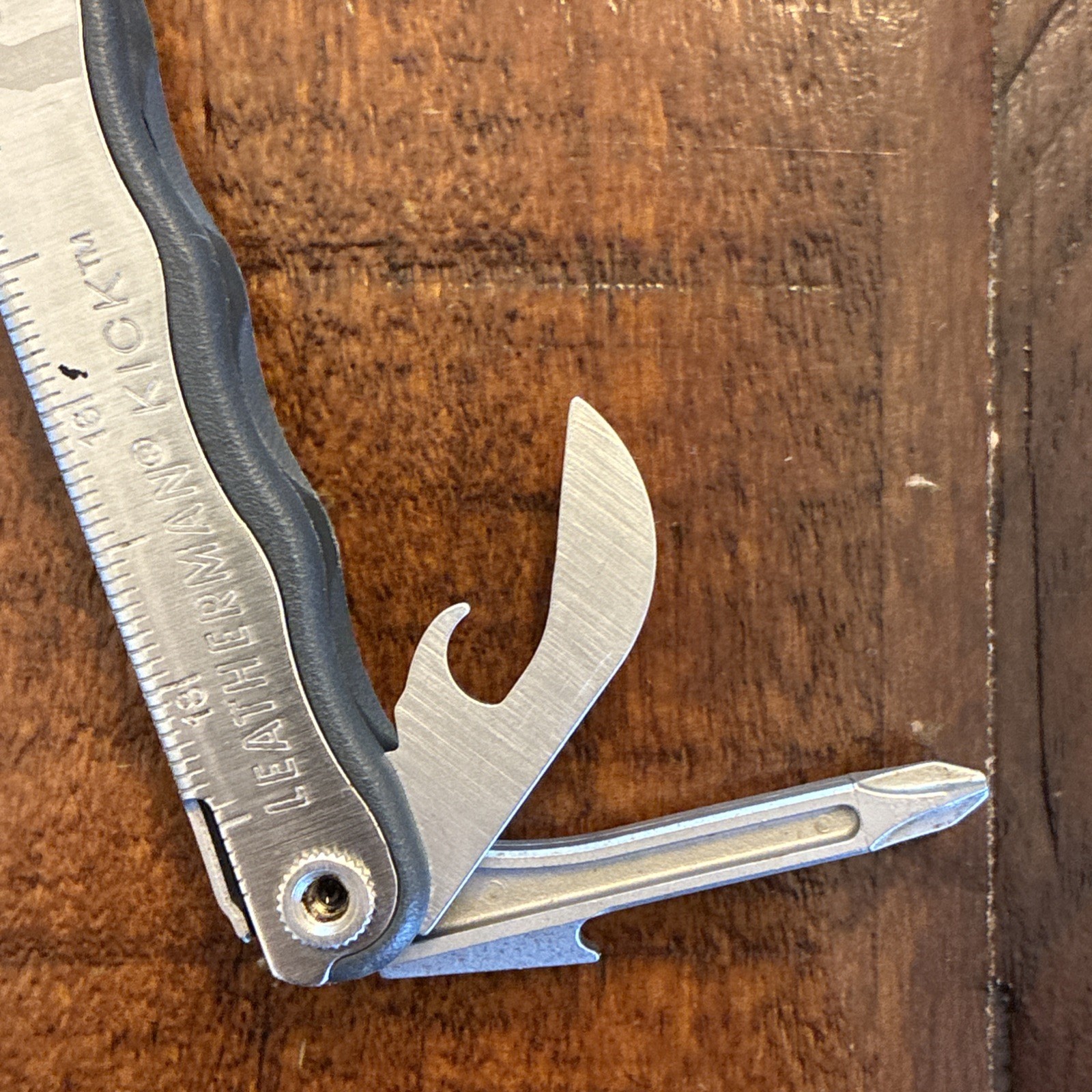 Leatherman Kick Date Code 02/06 – Very Good