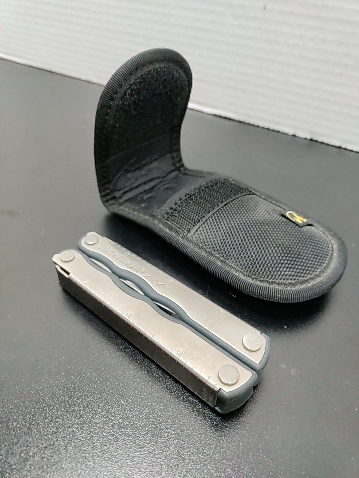 Leatherman Kick MultiTool With Leather Carrying Case