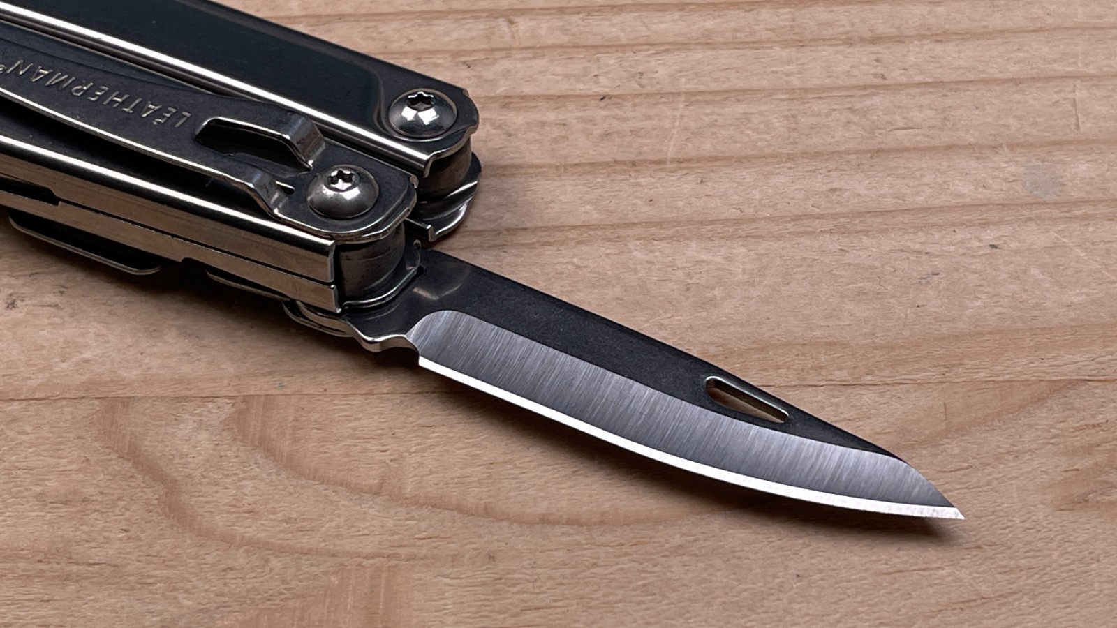 Leatherman Rev Multi‑Tool Knife – Stainless Steel w/ Pocket Clip 06/15