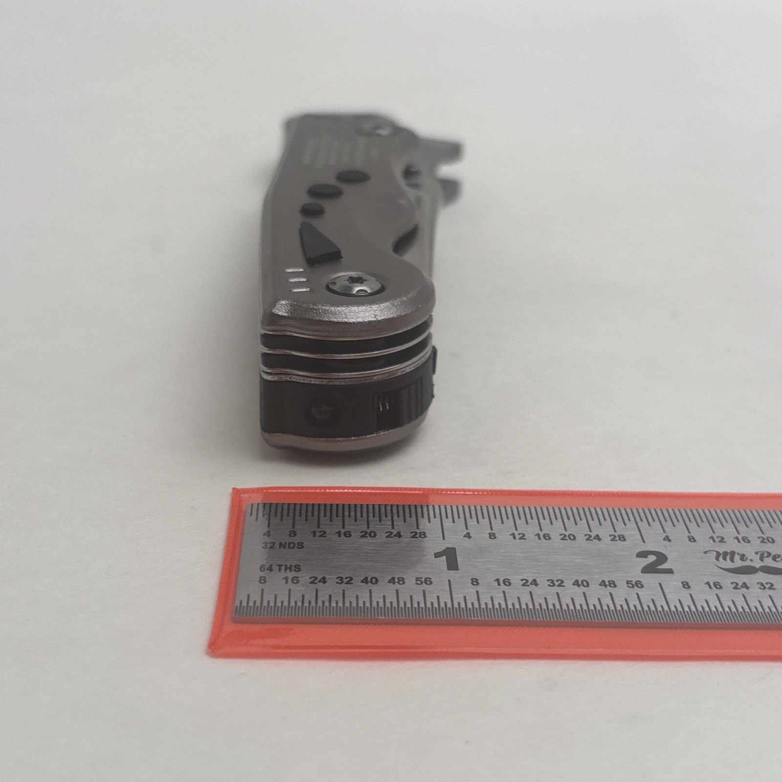 WORKZONE Multi-tool Wrench Screw Driver w/Bits Flashlight Stainless Knife Opener