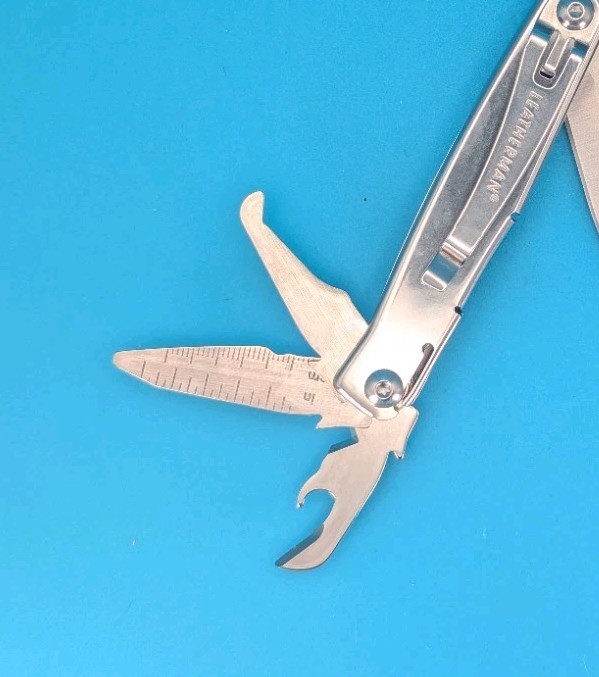Leatherman Rev 3.8″ Multi-Tool, Stainless!
