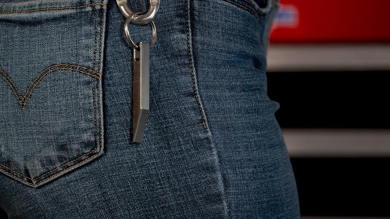 HighLine Precision Multi Tool EDC Pry Bar Keychain – Everyday Carry Mini Pry Bar