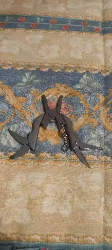 Portable Stainless Steel Multi-Tool Pliers Knife Keychain Screwdrive Outdoor Use
