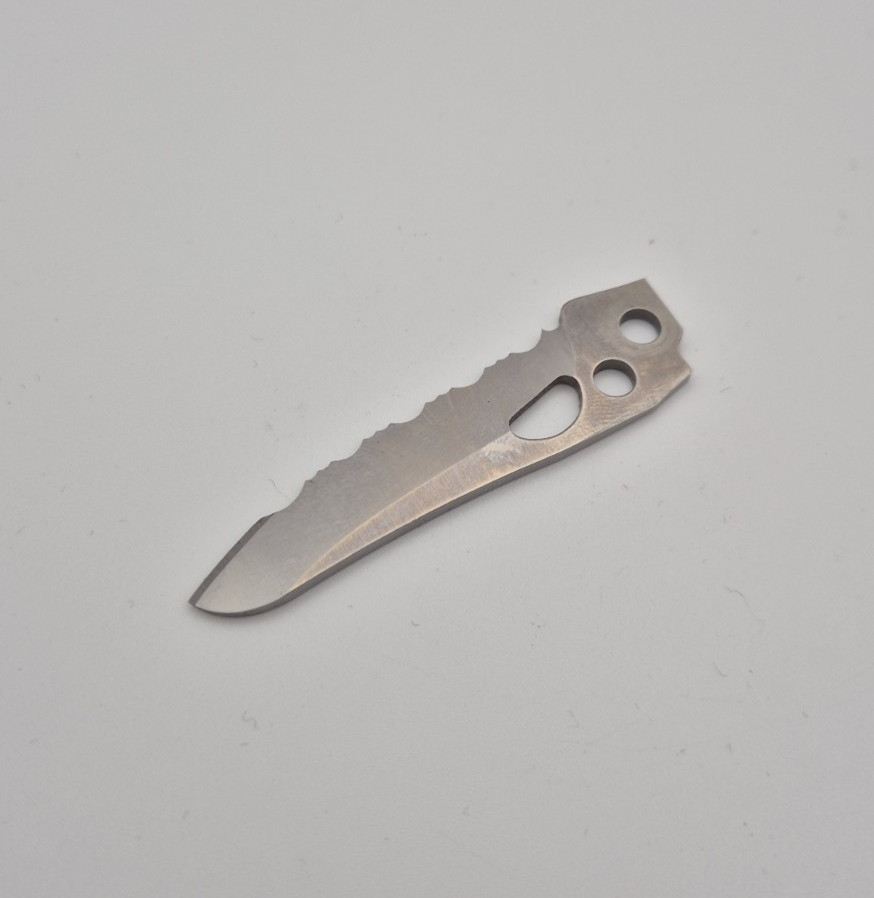 Leatherman Skeletool RX – 154CM Serrated Knife – New & Genuine Mod Parts