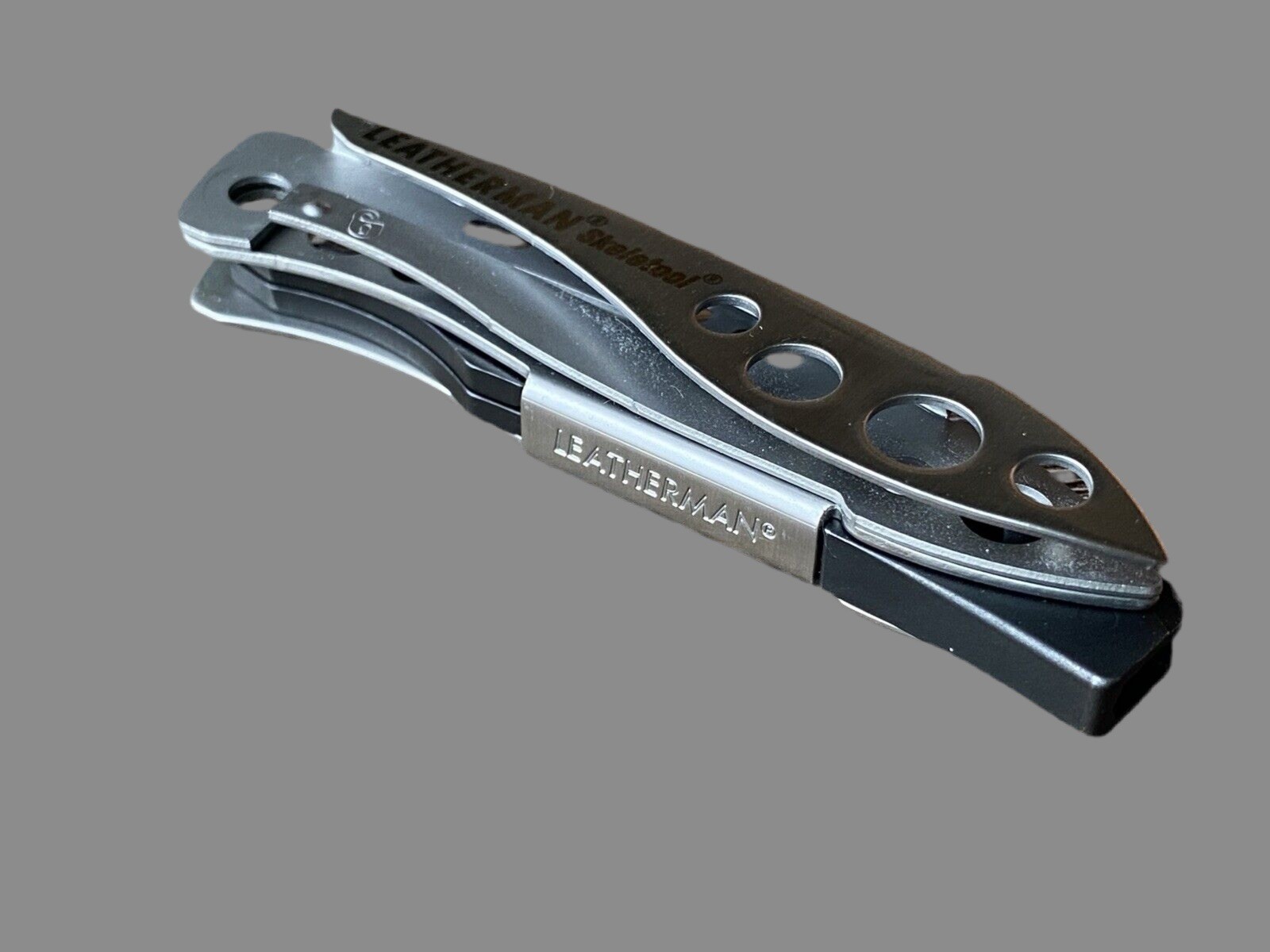 Leatherman Skeletool Parts Replacement Leatherman Skeletool BLACK/SILV 1/2 Frame