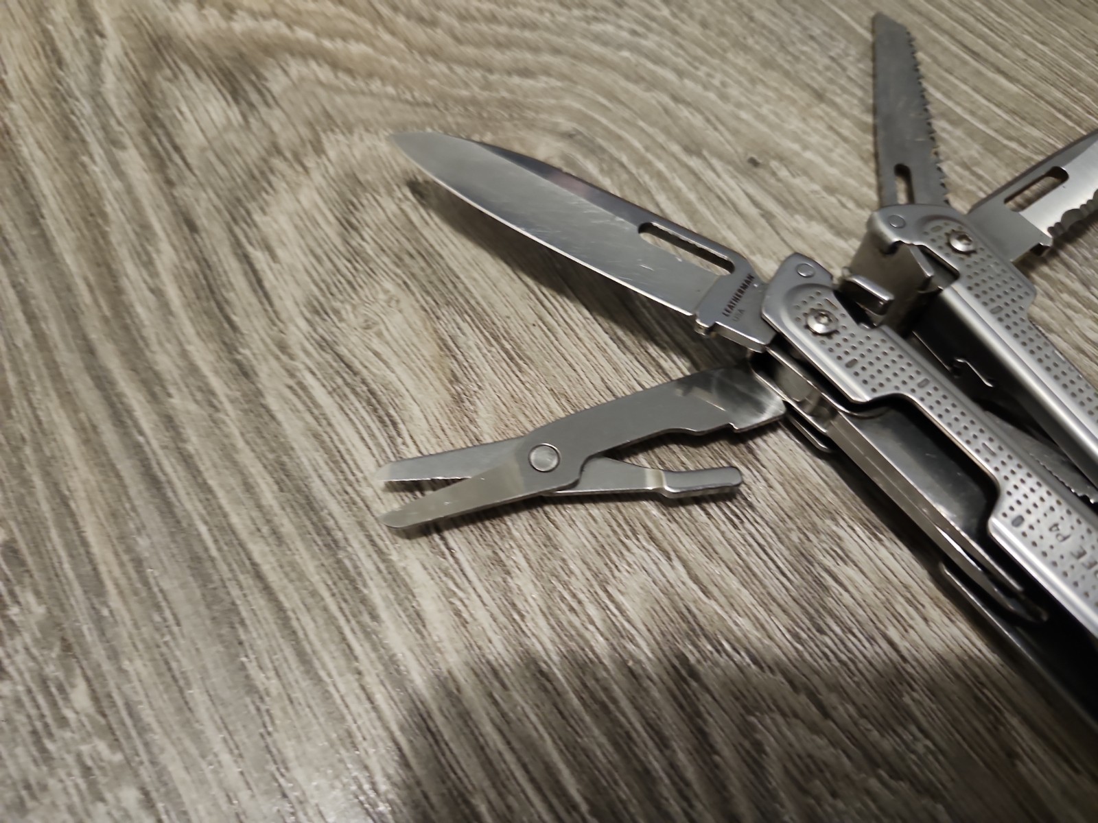 Leatherman Free P4 Multi-Tool – Used, Good Condition, Discontinued