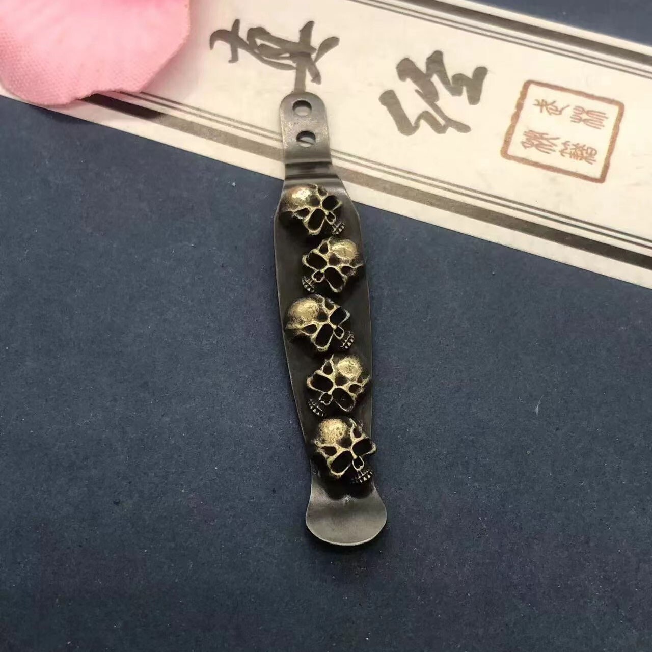 New 1PC Brass 5-Skull+Stainless Steel Pocket Clip for Rick Hinderer XM18 3.5”