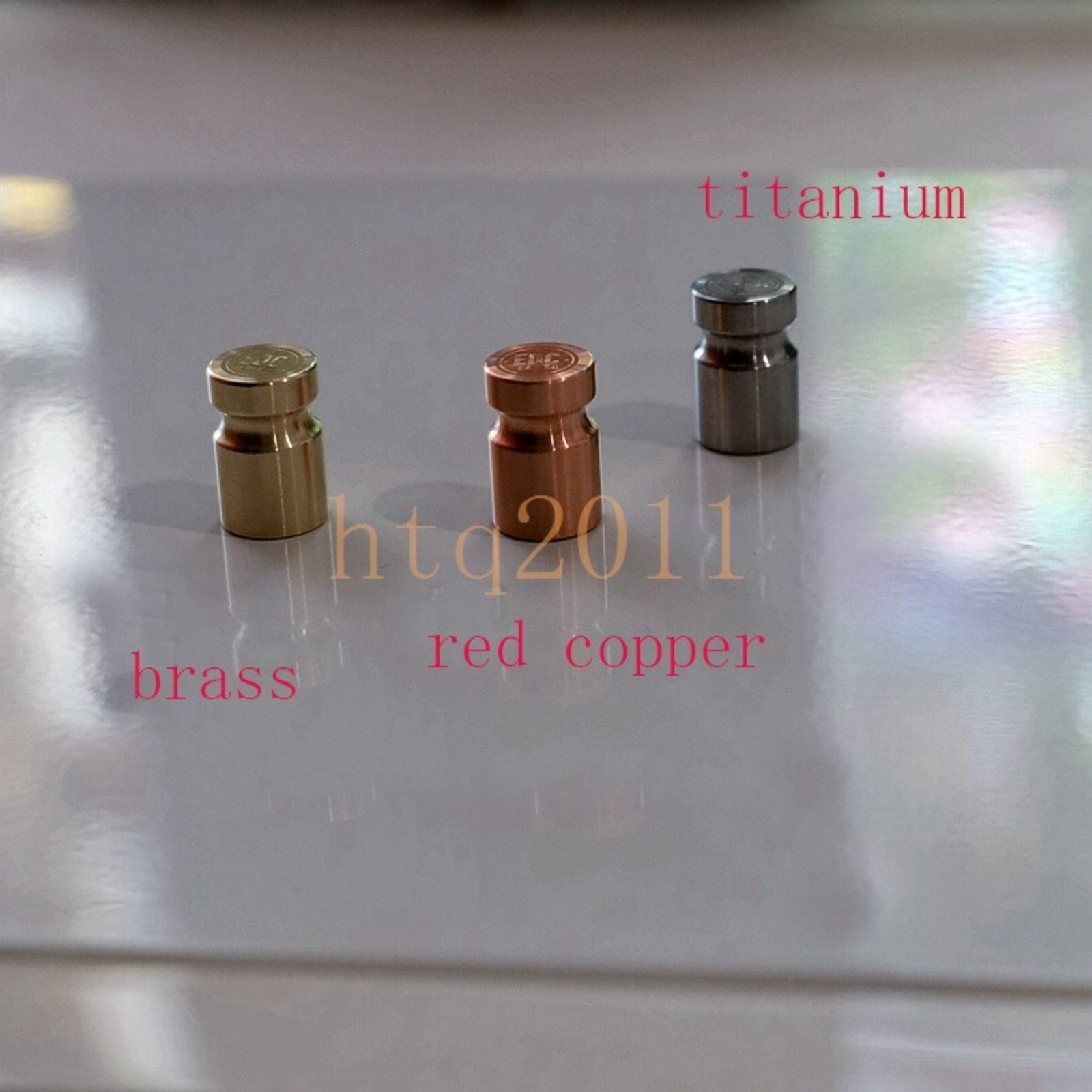 EDC1 PC Titanium / Brass Magnet Hanging Buckle Fixed Load-bearing Multi Tool