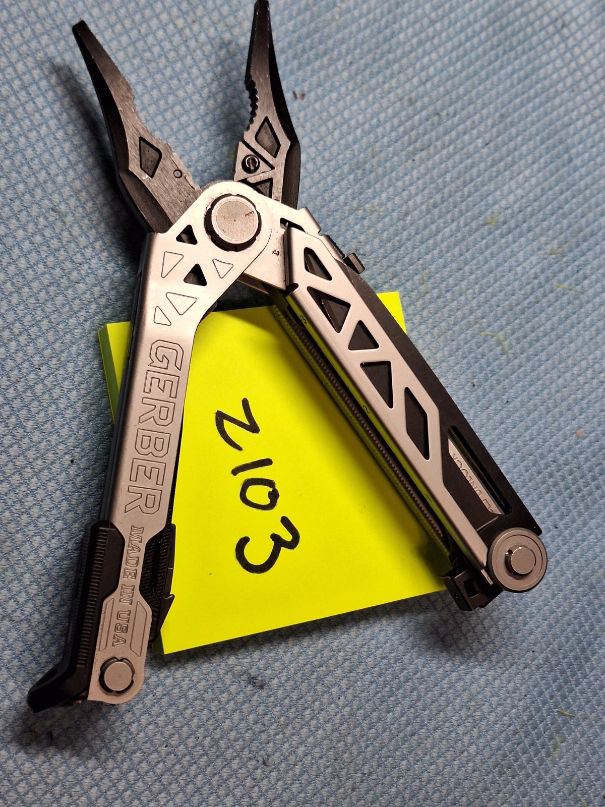 1 GERBER CENTERDRIVE Multi Tool U.S.A. Camping Fishing Lot Z103