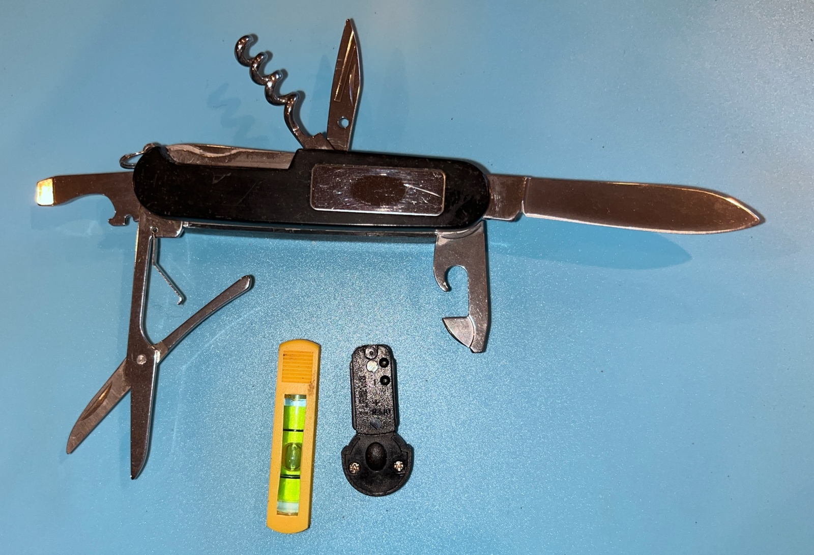 New Multi Tool, has level,light and total of 9 tools, very handy