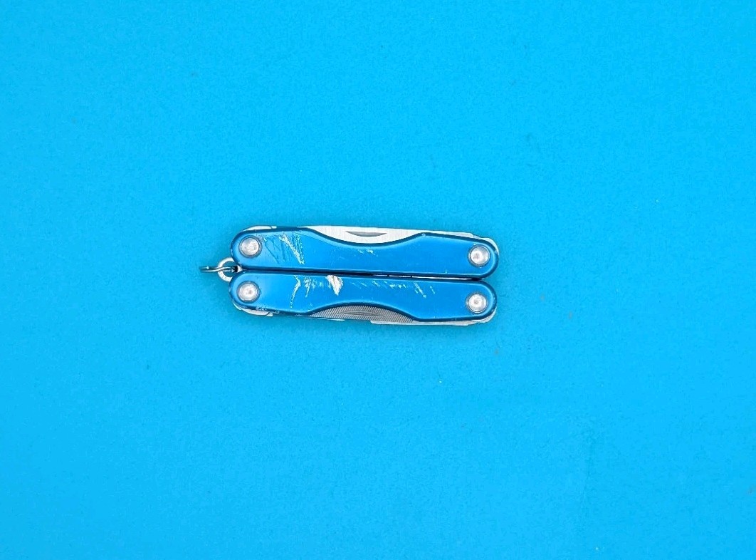 Leatherman Squirt P4 Multi-Tool, Key Ring, Retired, BLUE!