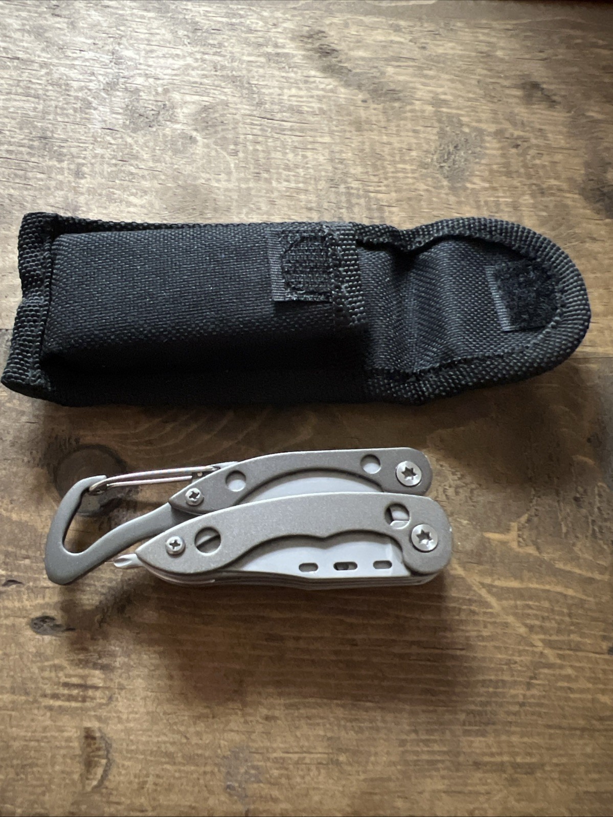 Hoffman Richter Mini Multitool 7-in-1 Knife Bottle Phillips Serrated Knife Plier