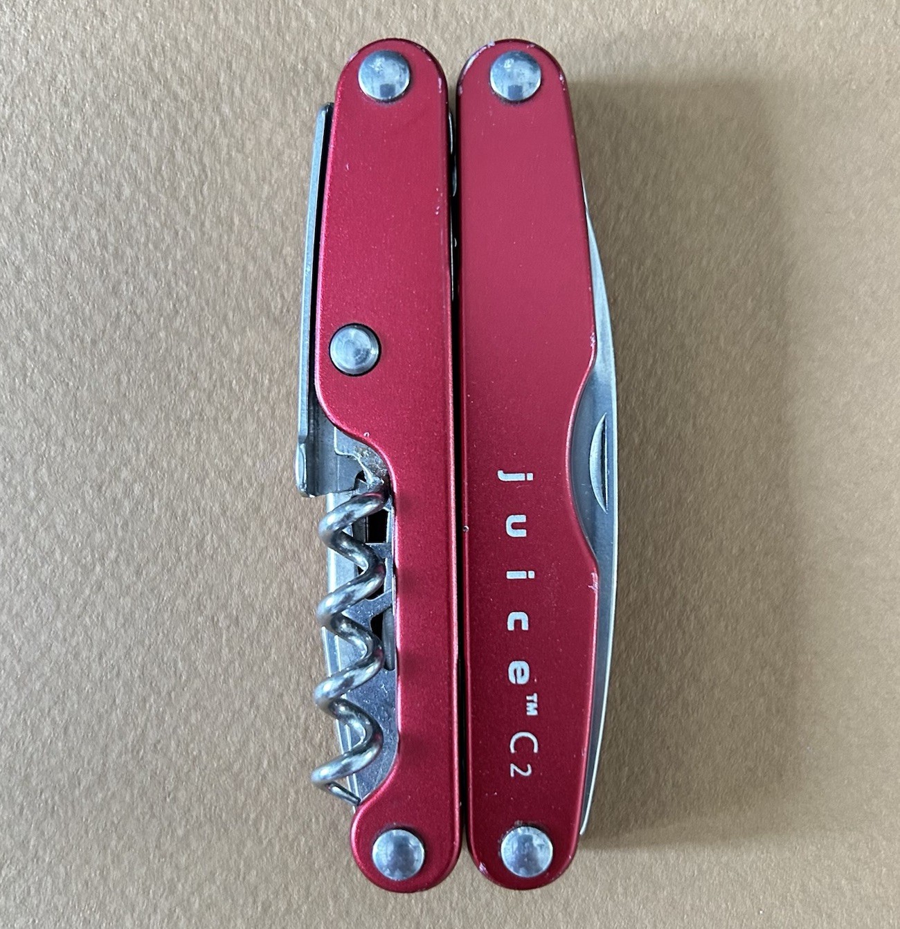 Leatherman Juice C2 Red Multi Tool Pocket Knife Corkscrew Compact EDC Retired