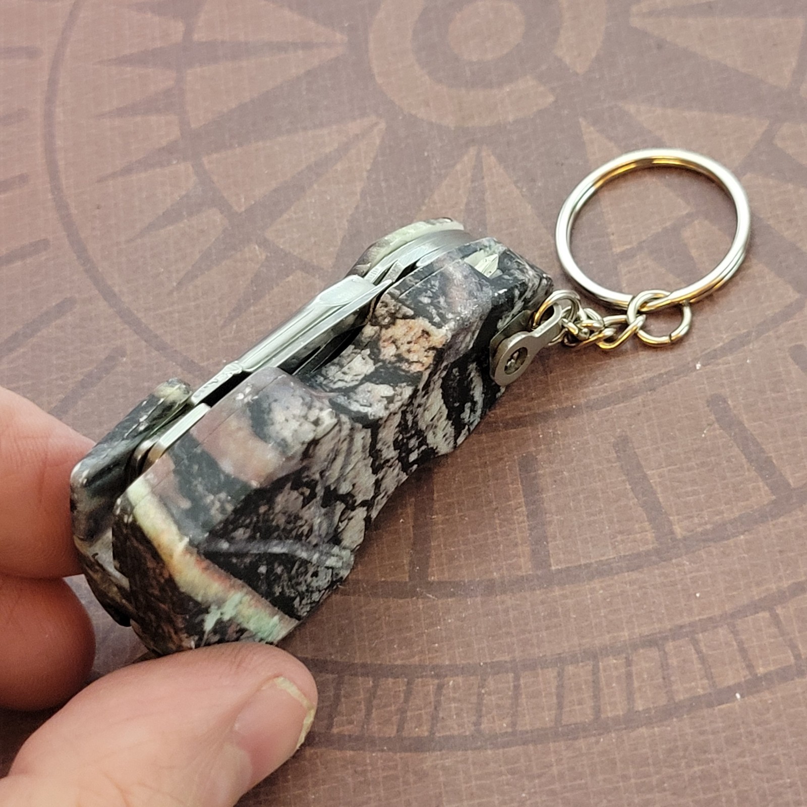 Woodland Multi Tool Knife Tape Measure Screw Drivers Bottle Opener Keychain