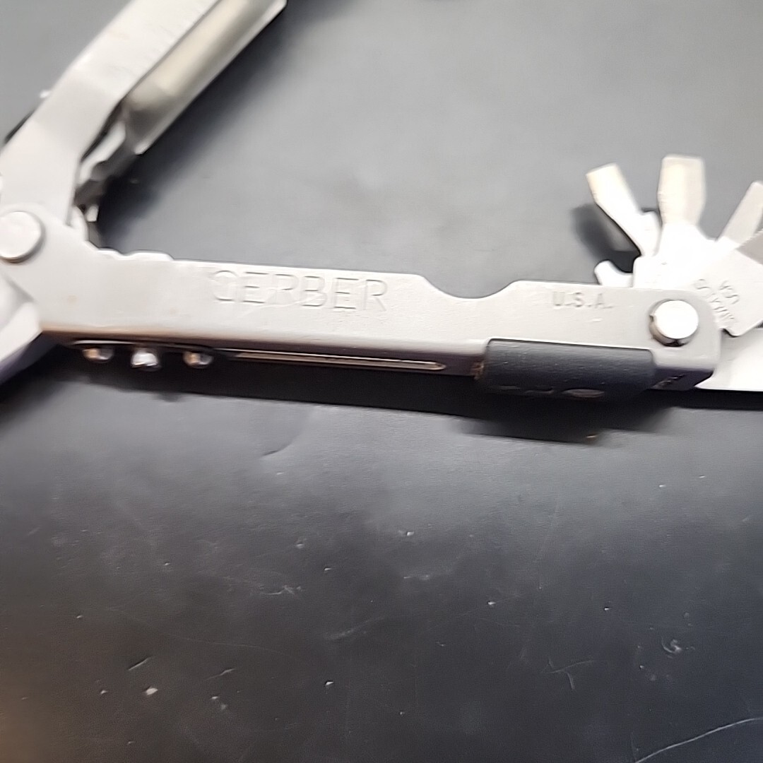 Gerber MP600 Multi-Tool Needlenose, Carbide Cutters, 12 Tool Folding Pliers