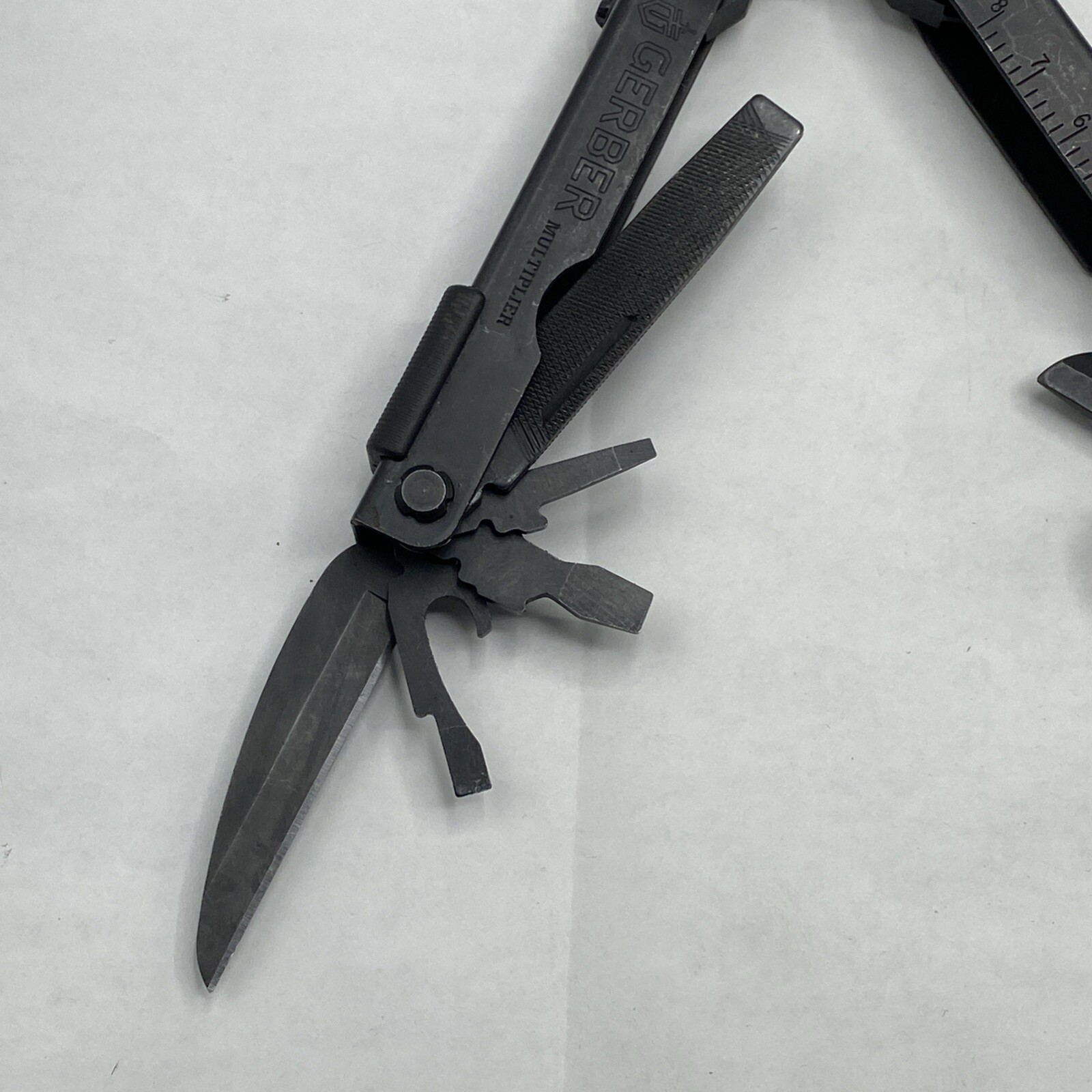 Gerber MP 600, Carbide Cutters, Needlenose – Black