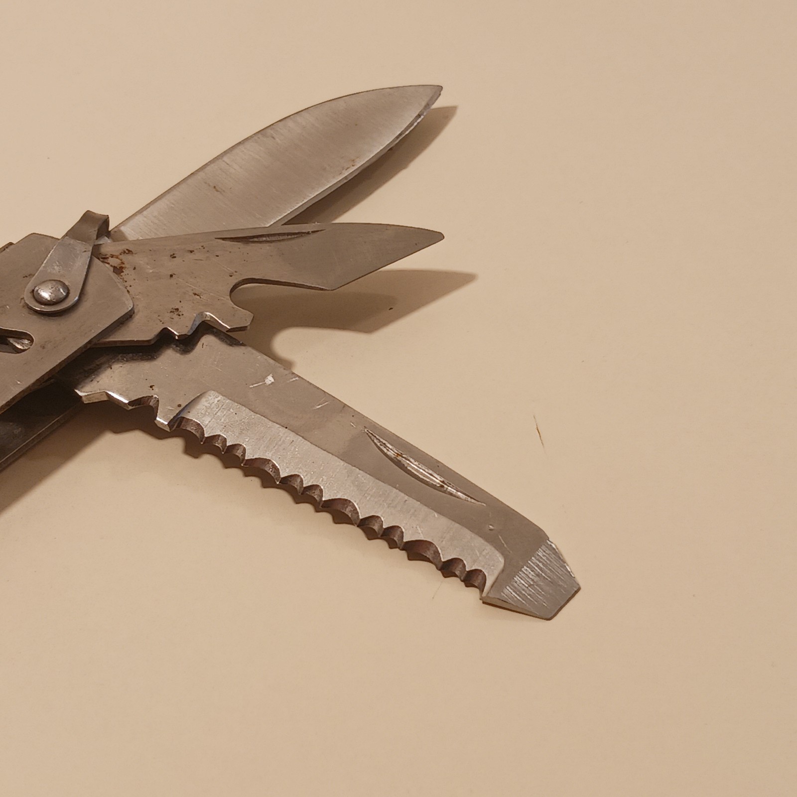 MAXAM 6″ Stainless Steel Multi-Tool Folding Pliers Knife Survival Camping Gear